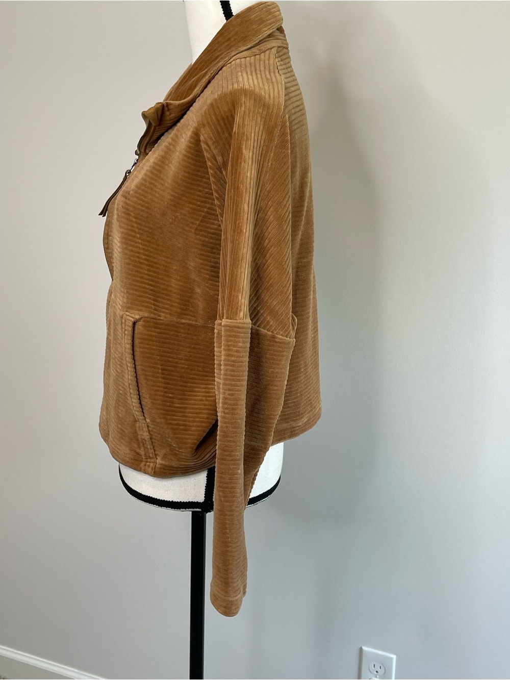 Prana size large Escambia half zip pullover in camel brown velour rib texture - Picture 10 of 16
